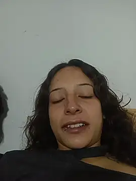 AlexxaAndRileyy online show from 04/20/26, 11:13