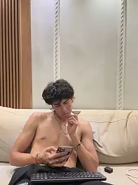 noahx valko online show from 02/18/26, 05:25