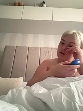 Princess-ivyxoxo online show from 04/27/26, 11:41