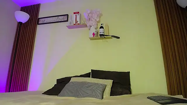 Snapshot of Scarlett_ross_ chatting on 02/05/26, 02:05 Scarlett ross online show from 02/05/26, 02:05