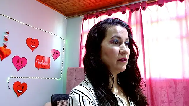 Snapshot of talia_mystic chatting on 02/10/26, 01:48 talia mystic online show from 02/10/26, 01:48