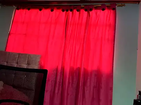 Snapshot of talia_mystic chatting on 02/17/26, 12:56 talia mystic online show from 02/17/26, 12:56