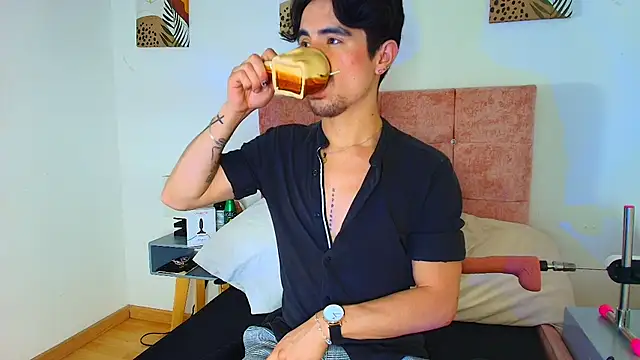 Ethan Briggs  online show from 02/13/26, 03:46