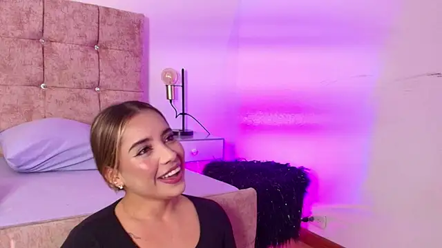 Lucy Carson  online show from 02/12/26, 04:07