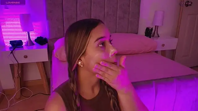 Lucy Carson  online show from 03/26/26, 12:11