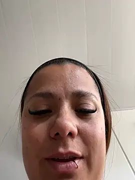 Pretty  Milf online show from 03/19/26, 05:17