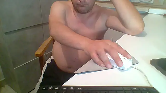 Snapshot of ROMASSAGGEXXX chatting on 05/28/26, 08:06 ROMASSAGGEXXX online show from 05/28/26, 08:06