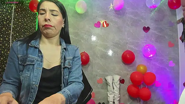 adellelennoxx online show from 02/20/26, 02:17