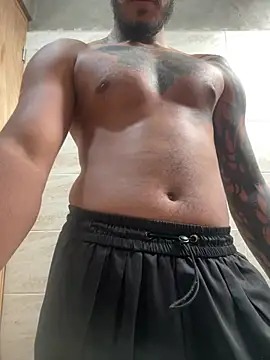 liyamjunior online show from 02/02/26, 08:07