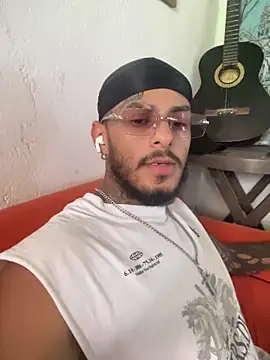 liyamjunior online show from 02/14/26, 04:26