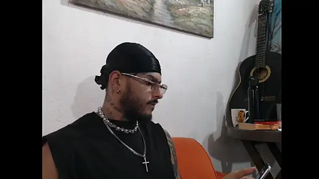 liyamjunior online show from 02/15/26, 05:09