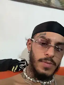 liyamjunior online show from 02/19/26, 07:54