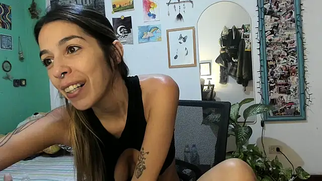 miafoxmia online show from 04/07/26, 09:04