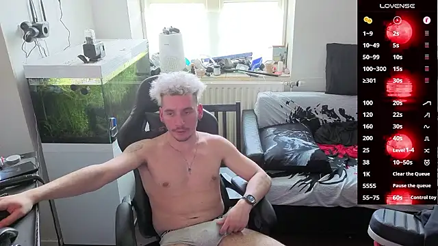 Rayzel White online show from 03/08/26, 01:04