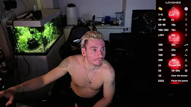 Rayzel White online show from 04/06/26, 08:54