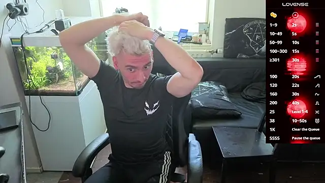 Rayzel White online show from 04/07/26, 11:10