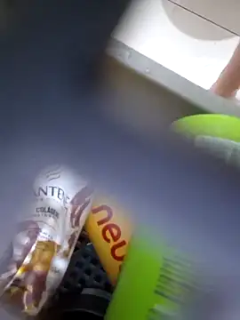 Neveencantada00 online show from 03/07/26, 11:24