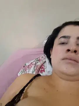 Neveencantada00 online show from 04/26/26, 12:52