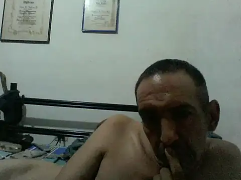 guevo14cm3 online show from 02/16/26, 02:40