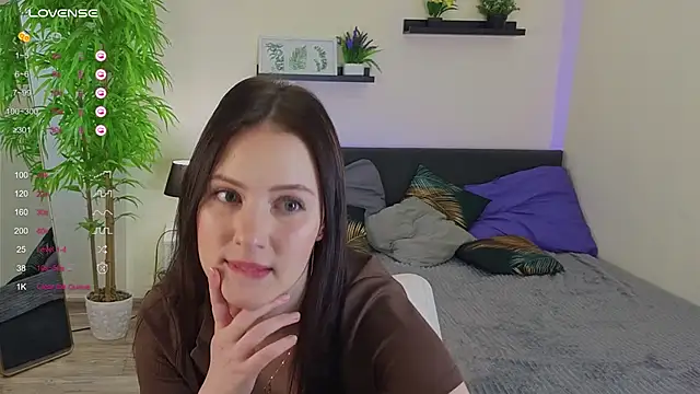 Jenifer Stound online show from 03/06/26, 02:57