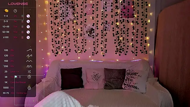 Lina Blossom online show from 01/15/26, 08:19