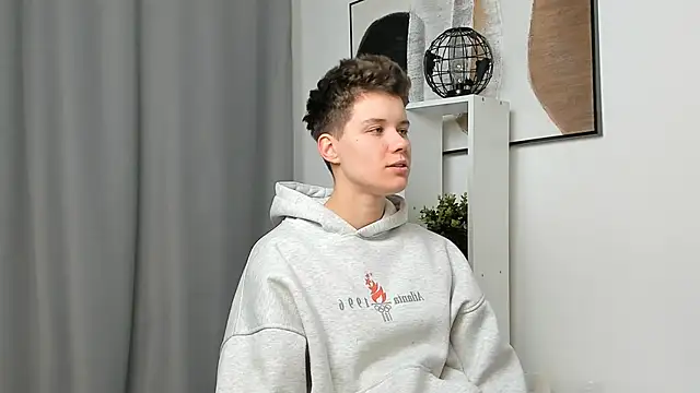 Snapshot of MarcyRoches chatting on 01/15/26, 02:10 MarcyRoches online show from 01/15/26, 02:10