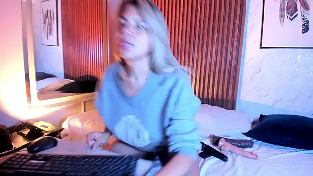 Gabby santos  online show from 07/10/26, 12:30