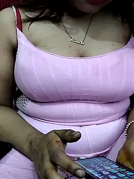 Hot queen3210 online show from 03/10/26, 06:35