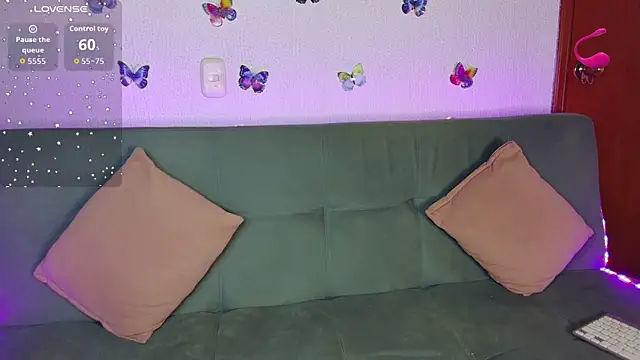 Snapshot of Anihaa chatting on 02/18/26, 05:25 Anihaa online show from 02/18/26, 05:25