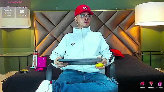 Snapshot of Salvattore_Muller chatting on 02/28/26, 11:50 Salvattore Muller online show from 02/28/26, 11:50