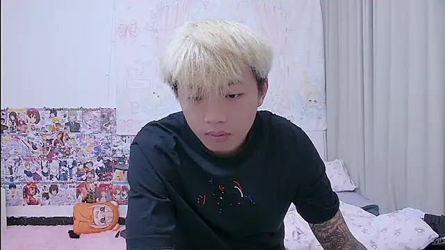 Chocolates-001 online show from 04/20/26, 11:57