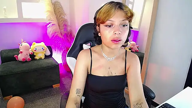 melodyy as online show from 04/28/26, 01:05