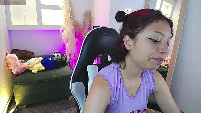 Snapshot of melodyy_as chatting on 06/16/26, 01:36 melodyy as online show from 06/16/26, 01:36