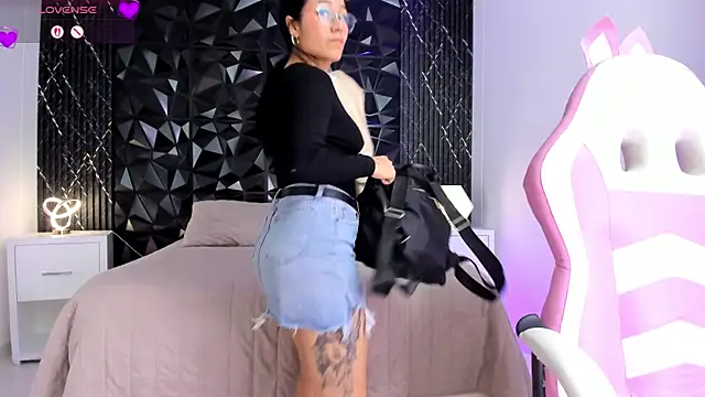 Snapshot of AnaiaClarck chatting on 07/20/26, 03:21 AnaiaClarck online show from 07/20/26, 03:21