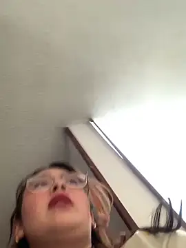 TatiJx Pink online show from 02/04/26, 12:44