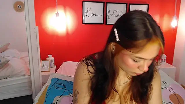 MaddyOwens 5 online show from 04/10/26, 12:43