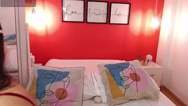 MaddyOwens 5 online show from 04/17/26, 12:41