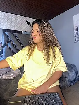 AngelPinkk  online show from 02/12/26, 07:42