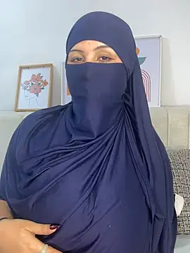 Snapshot of _Amirah chatting on 01/15/26, 06:55 Amirah online show from 01/15/26, 06:55