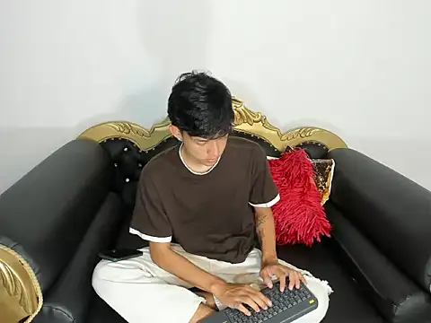 Snapshot of jisus_catt chatting on 02/04/26, 11:53 jisus catt online show from 02/04/26, 11:53