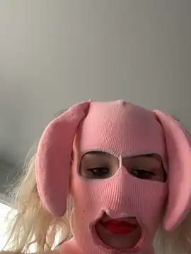 SexySkiBunny online show from 02/23/26, 06:27