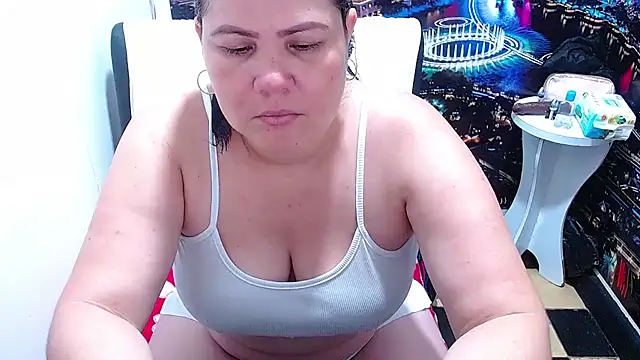 Snapshot of tila_nastyy chatting on 06/26/26, 12:59 tila nastyy online show from 06/26/26, 12:59