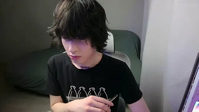 LeonBoykisser online show from 02/06/26, 02:53