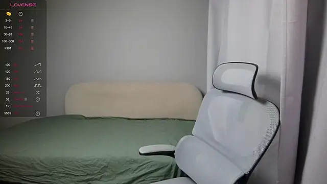 LeonBoykisser online show from 02/12/26, 01:28