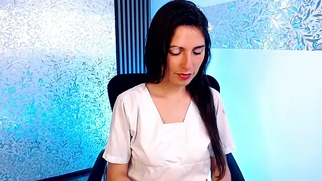 MiaVelasquez01 online show from 04/13/26, 07:19