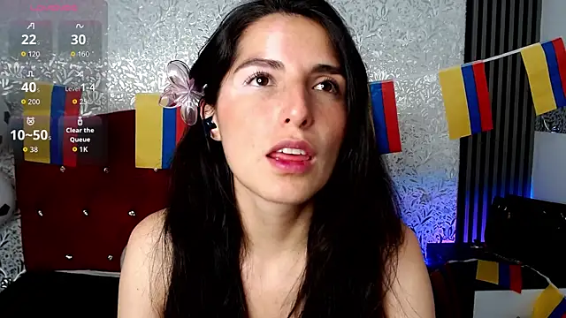 MiaVelasquez01 online show from 06/17/26, 04:19