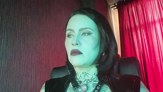 Snapshot of Mistressolivia07 chatting on 02/18/26, 02:57 Mistressolivia07 online show from 02/18/26, 02:57