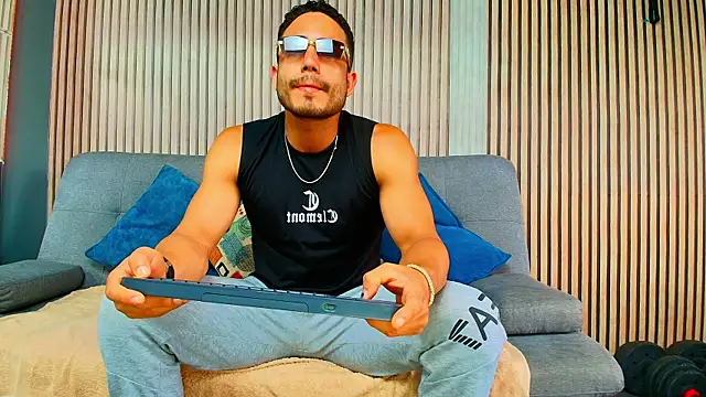 Vans Ross online show from 03/27/26, 07:02