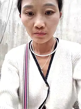 emyeu17 online show from 01/14/26, 03:23