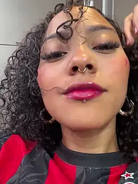 LizStorm  online show from 06/18/26, 01:04